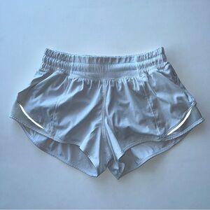 Lululemon Hotty Hot Low-Rise Lined Shorts 2.5”